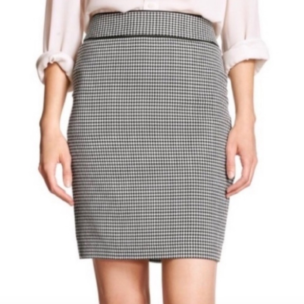 EUC Banana Republic Fac Houndstooth pencil skirt black/ white size 2
